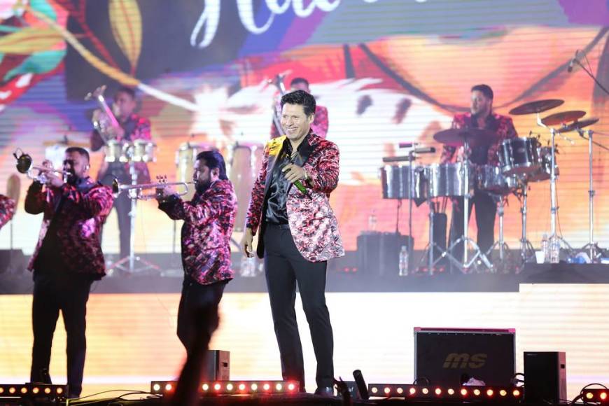 La Banda MS regaló espectacular concierto con sus éxitos en el Chochi Sosa