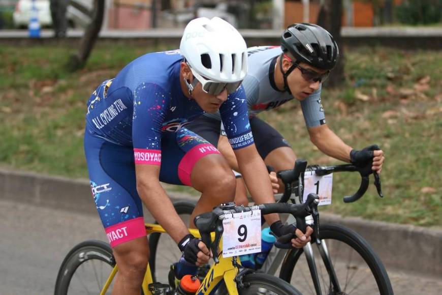 Adrenalina a tope en la categoría Élite de la Vuelta Ciclística; Luis López busca el bicampeonato