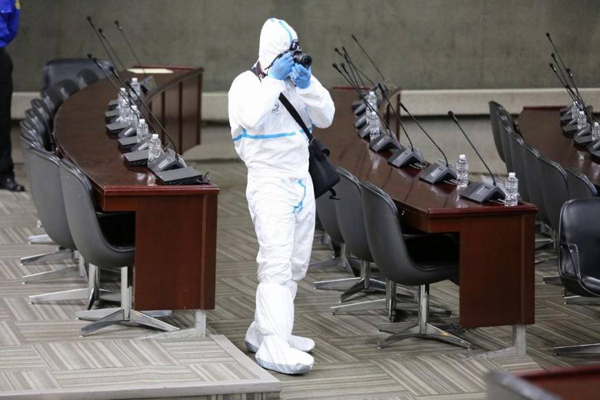 ¿Qué encontraron? DPI busca explosivos en el Congreso Nacional