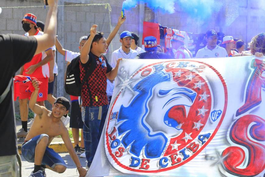 El Caribe y la Ultra Fiel: El mega carnaval que formó la barra de Olimpia en La Ceiba