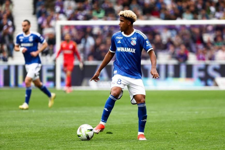 Messi anuncia dónde se retirará, crack llega a Real Madrid y primeros fichajes de Flick