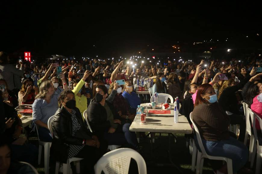 Así se vivió la romántica noche de “La dama de hierro” en Tegucigalpa (Fotos)