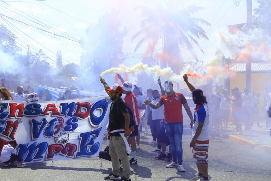 El Caribe y la Ultra Fiel: El mega carnaval que formó la barra de Olimpia en La Ceiba