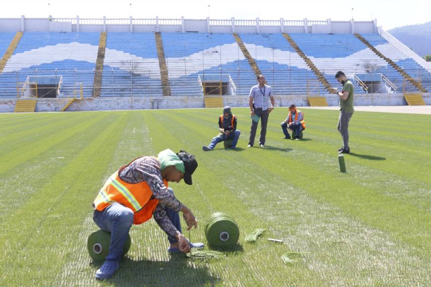 ¡Belleza! Proyecto de la grama del estadio Morazán avanza a un 65%