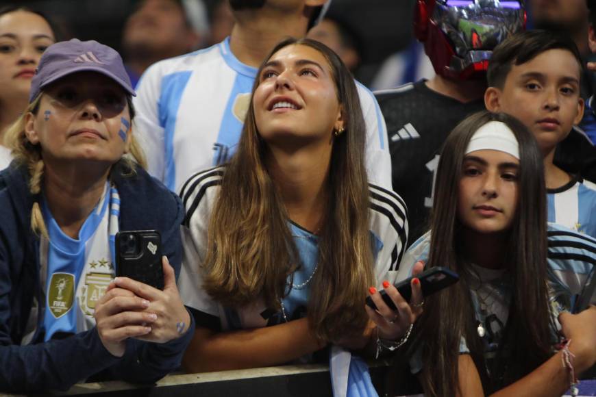 El Argentina-Canadá llena de bellezas el Mercedes-Benz Stadium