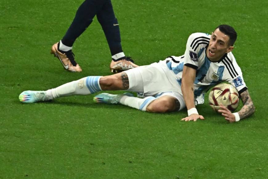 Así fue la polémica jugada de Di María contra Dembelé que terminó en penal