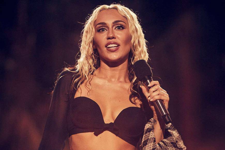 Miley Cyrus, Kurt Russell y Demi Lovato: famosos que han visto un ovni