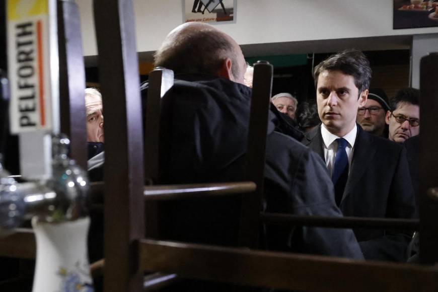 ¿Quién es Gabriel Attal, el niño prodigio francés que ahora es primer ministro?