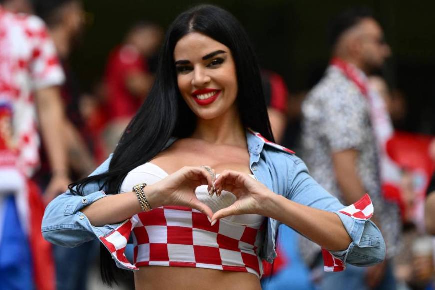 ¡Bellezas! Las hermosas modelos que han visitado los estadios de Alemania en la Eurocopa