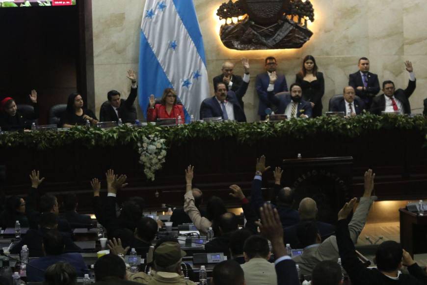 En fotos: así fue la sesión que no logró 86 votos para elegir a magistrados de la Corte Suprema de Justicia