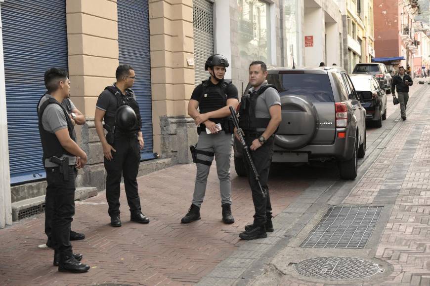 Ecuador declara “conflicto armado interno” tras dos días de terror