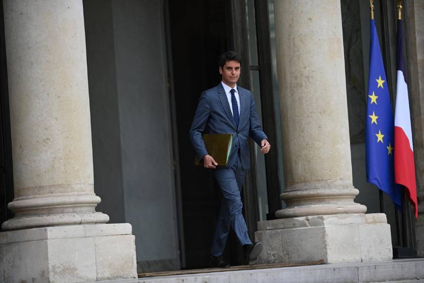 ¿Quién es Gabriel Attal, el niño prodigio francés que ahora es primer ministro?