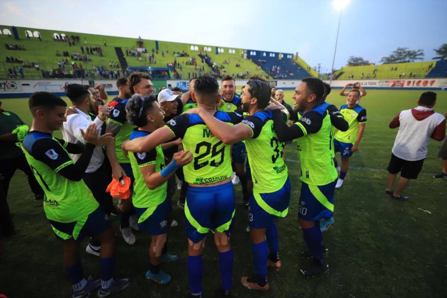 Alegría olanchana, dedicatoria a Dios y decepción aurinegra: las imágenes que dejó la clasificación de Potros FC a la final del Clausura 2023