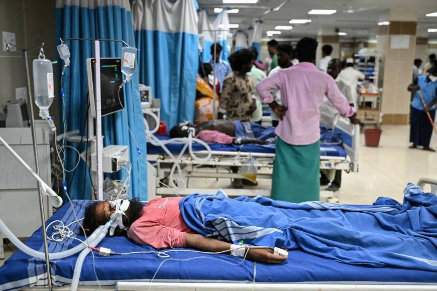 Consternación en India por muerte de más 50 personas por alcohol adulterado