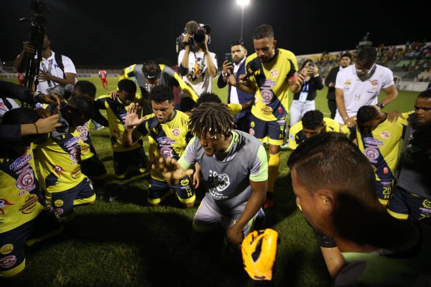 ¡Alegría y lágrimas! El festejo del Génesis luego de avanzar a semifinales