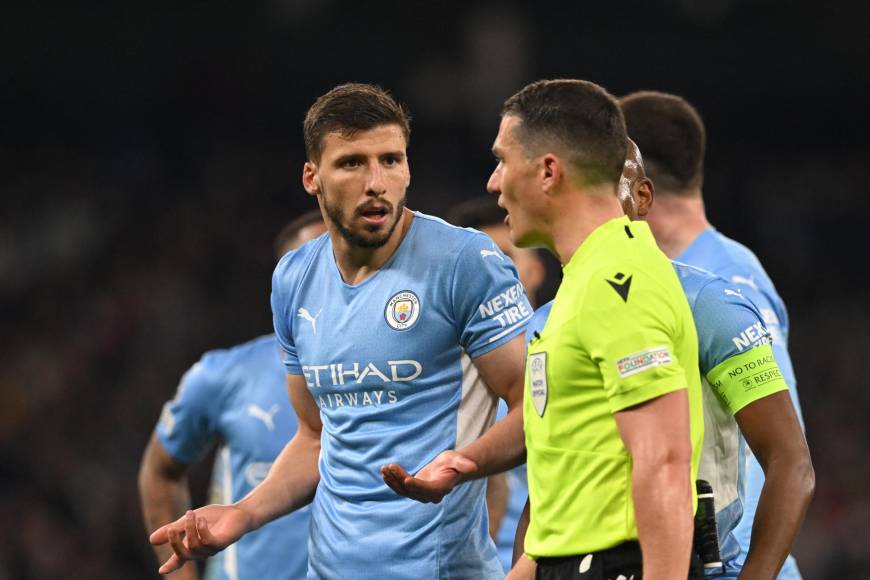 El gesto de Guardiola-Ancelotti y la euforia de las barras: lo que no se miró en TV del City vs. Madrid