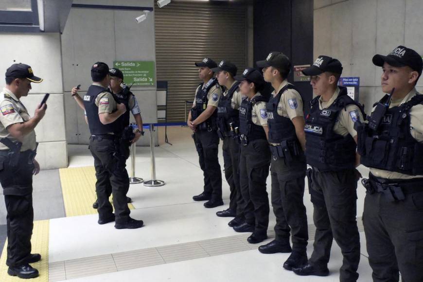 Ecuador declara “conflicto armado interno” tras dos días de terror