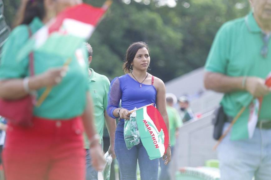Las bellas hondureñas que engalanan el Motagua vs Marathón