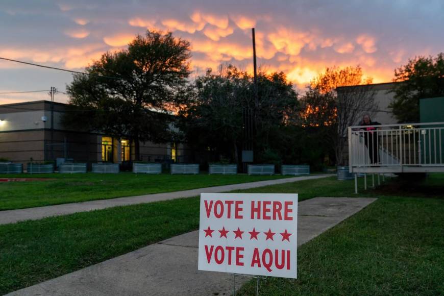 ¿Por qué el voto latino es tan importante en estas elecciones de medio mandato en EEUU?