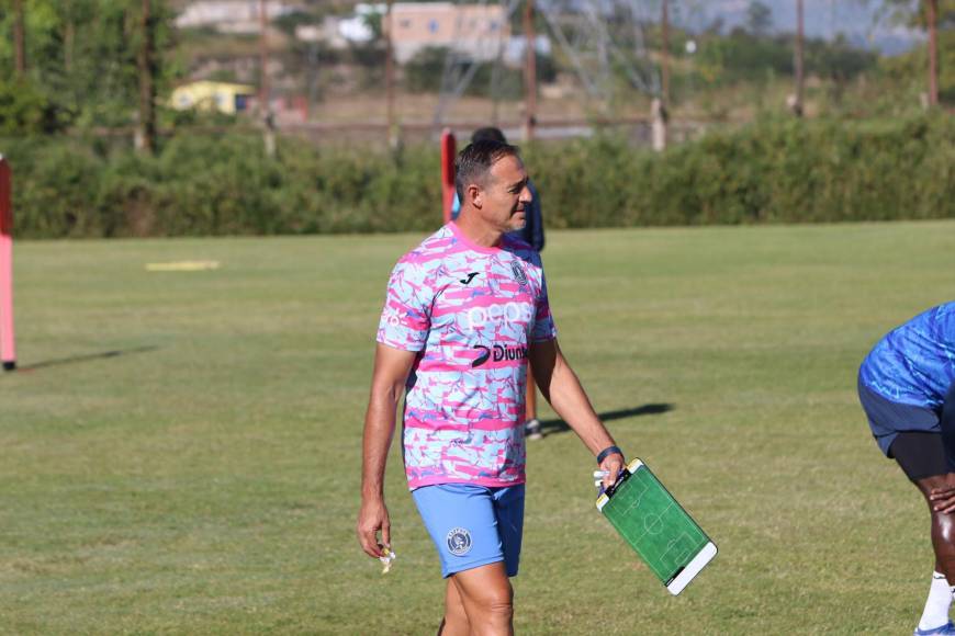 Motagua entrena a todo vapor a dos días de la gran final ante Olimpia utilizando falsos jugadores blancos