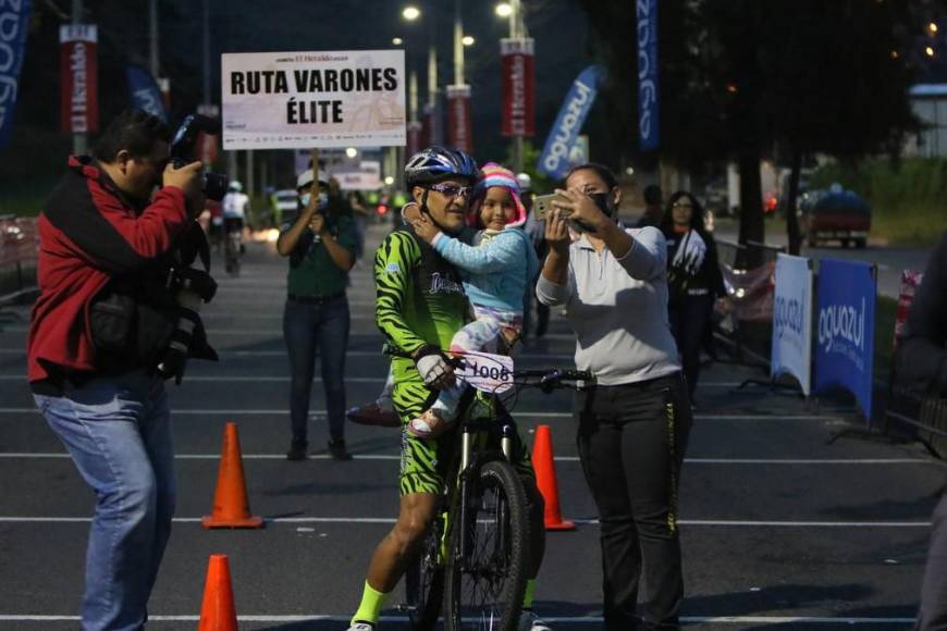 Profesionalismo y experiencia en cobertura periodística de la Vuelta Ciclística EL HERALDO