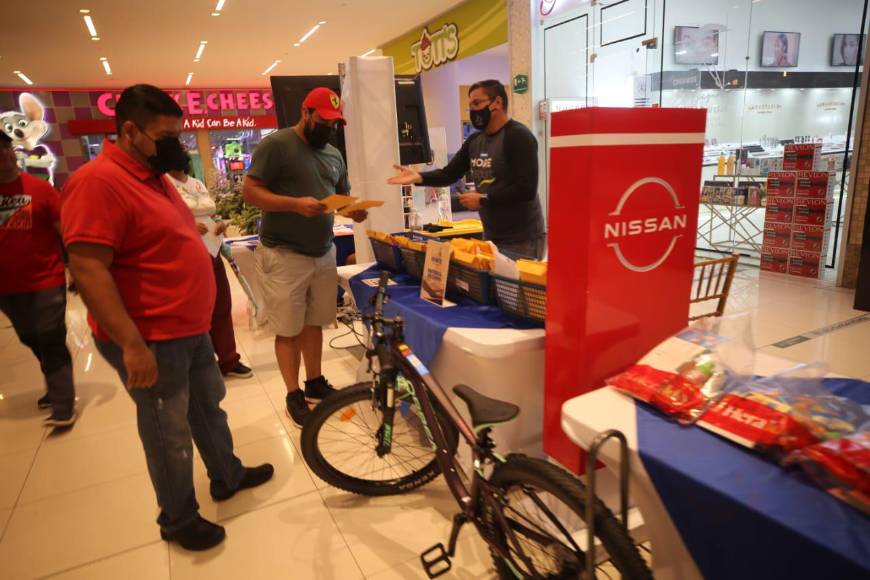 Así se desarrolló entrega de Kits para la Vuelta Ciclística Infantil de EL HERALDO 2022