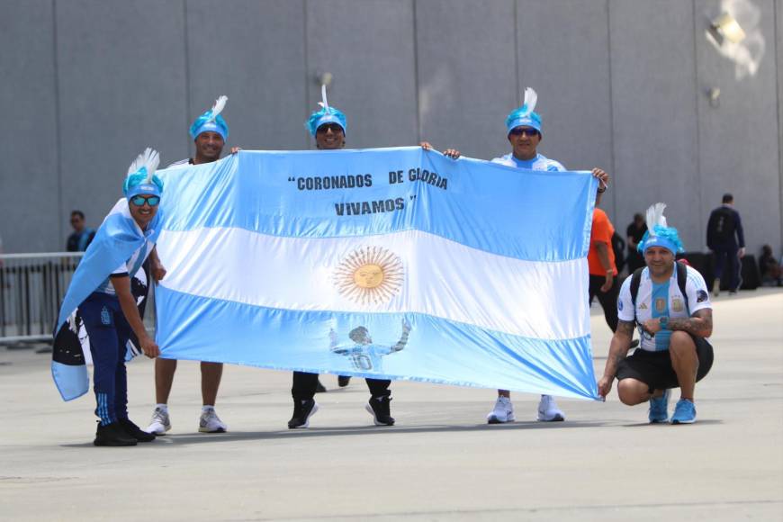 El Argentina-Canadá llena de bellezas el Mercedes-Benz Stadium