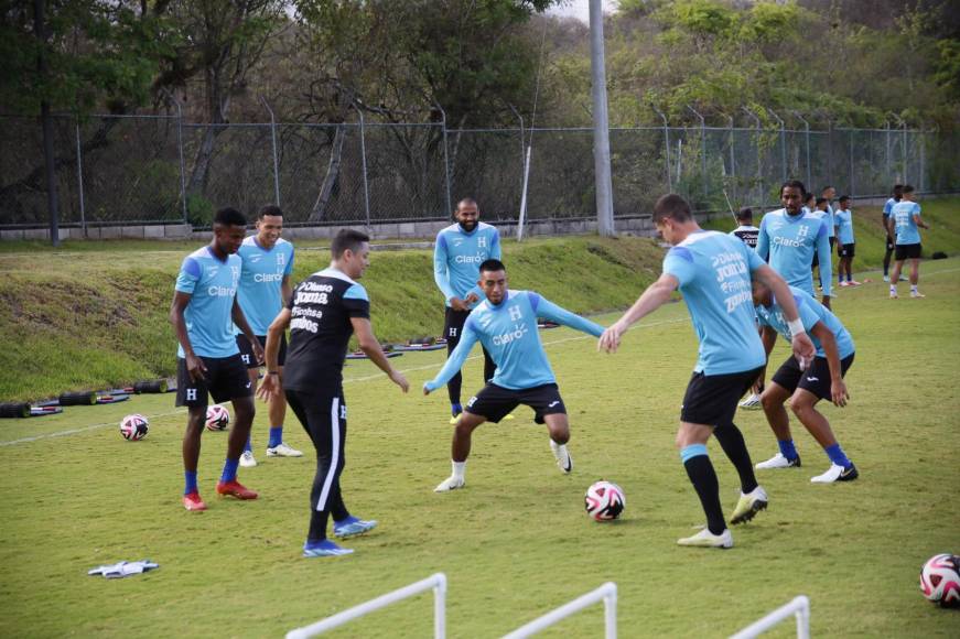 Honduras ya ‘Rueda’ pensando en inicio de eliminatoria, pero sin cuatro jugadores