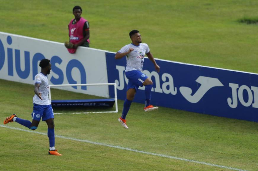 Bellas chicas, descubren quién es mascota del Marathón y los errores arbitrales