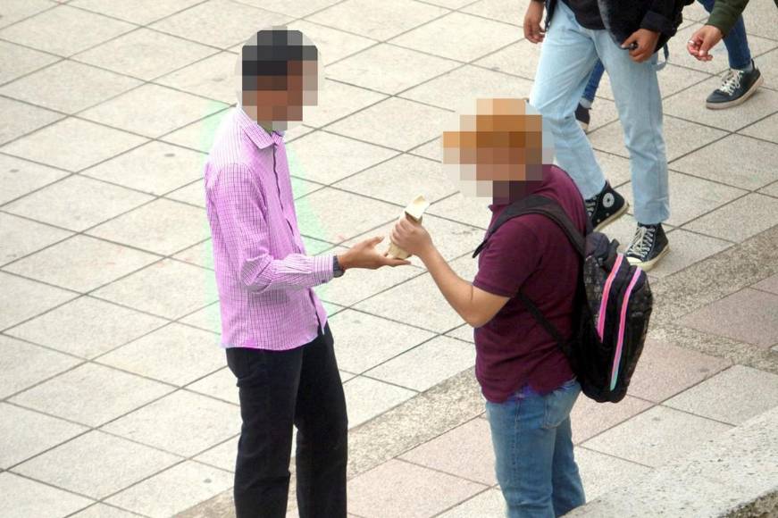 “Como si fueran tareas”, así intercambian drogas por dinero en la UNAH