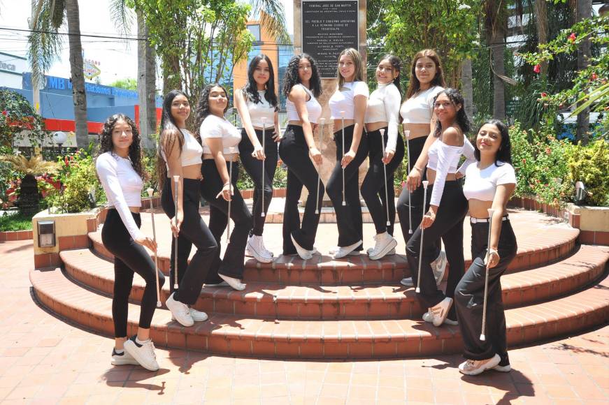 El Instituto Vuelo de Águila destaca su belleza y excelencia para fiestas cívicas