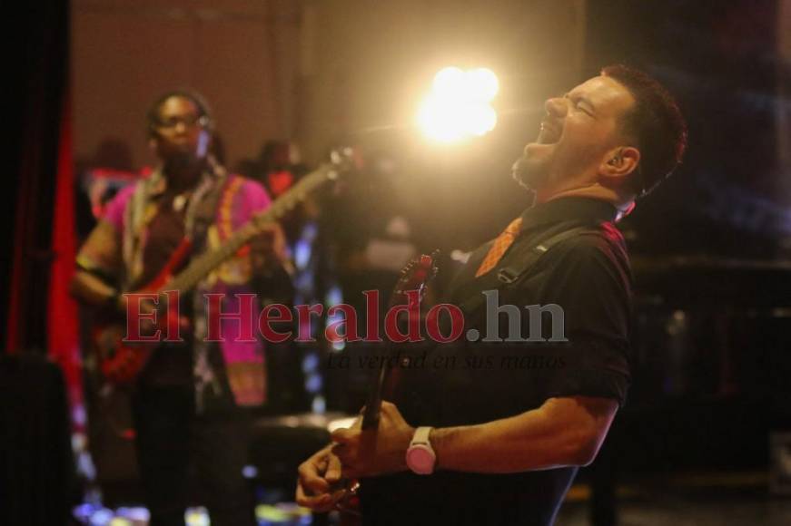 Así se vivió el concierto por los 40 años de aniversario de Diablos Negros