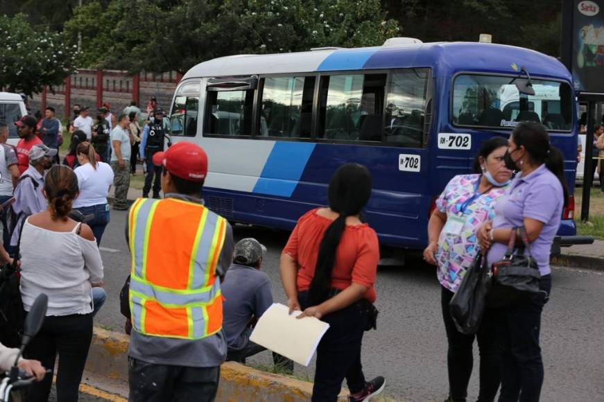 Pesar, rabia y desesperación: Escena del crimen contra conductor, que evidencia indefensión en rubro transporte