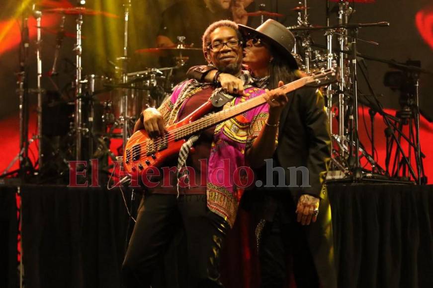 Así se vivió el concierto por los 40 años de aniversario de Diablos Negros