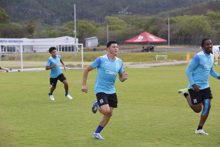 Honduras ya ‘Rueda’ pensando en inicio de eliminatoria, pero sin cuatro jugadores