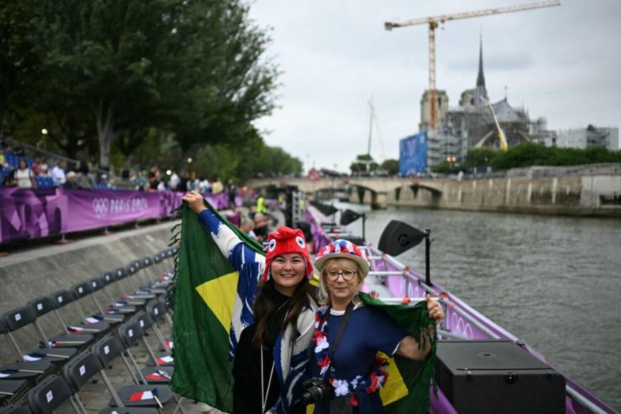 Río Sena y Torre Eiffel, monumentos epicentro del espectáculo en París-2024