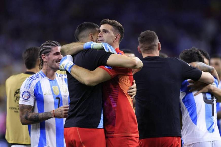 Copa América 2024: Messi erró penal y Dibu Martínez se convierte en héroe para Argentina