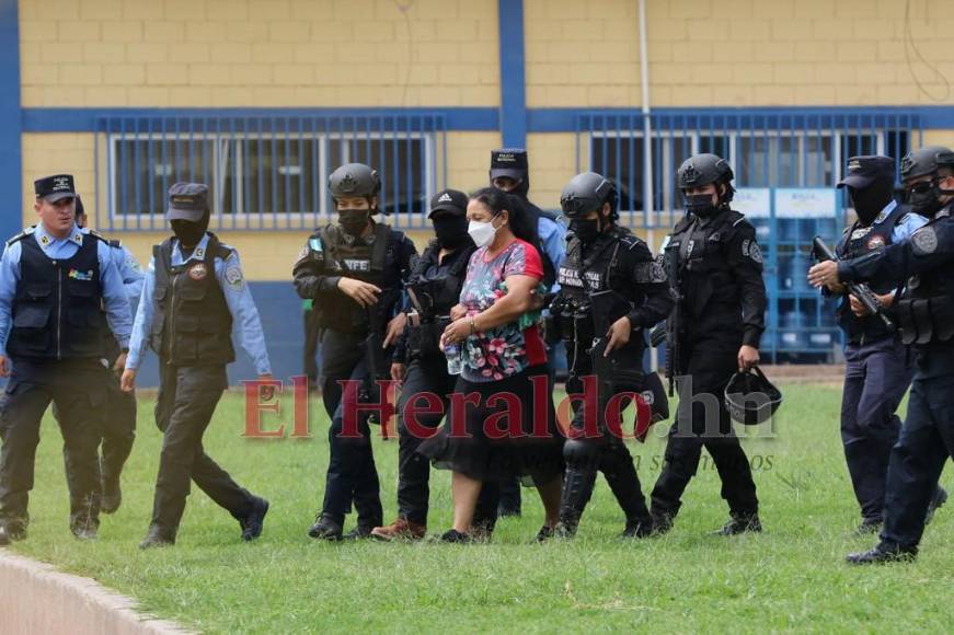 Las imágenes que dejó el traslado de la jefa narco Herlinda Bobadilla a la capital