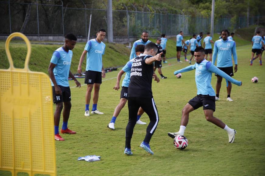 Honduras ya ‘Rueda’ pensando en inicio de eliminatoria, pero sin cuatro jugadores