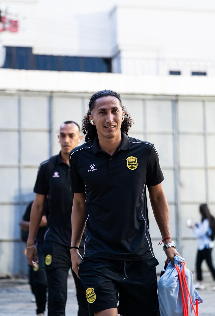 Nuevo DT de Real España presente, linda colocha deslumbra y lo que hizo Javier López en Motagua