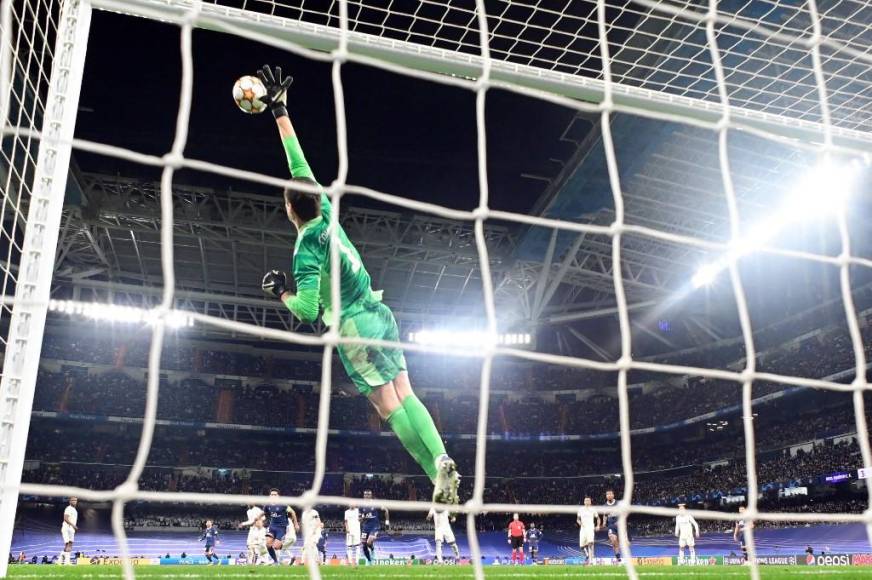 Las imágenes que dejó la remontada del Real Madrid ante PSG para meterse a cuartos de Champions