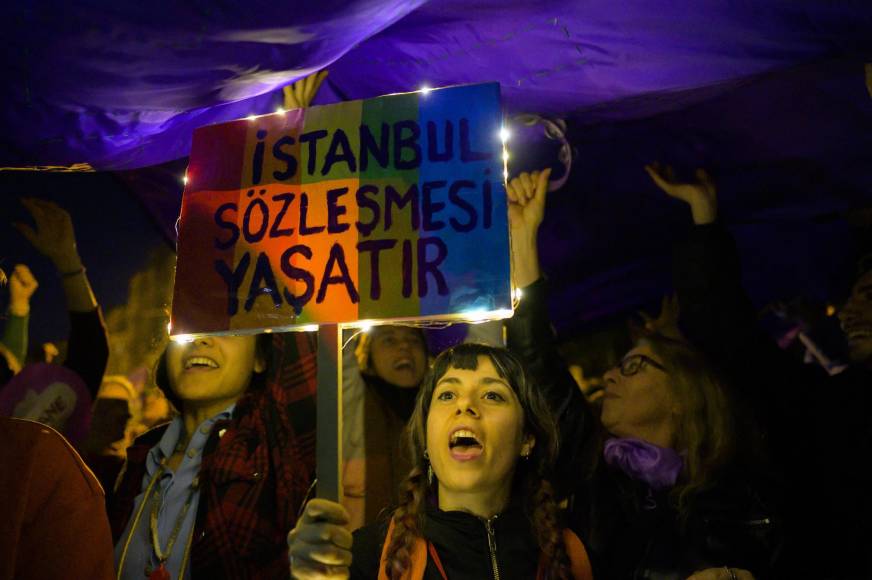 Día Internacional de la Mujer: inmensas movilizaciones se registran en el mundo