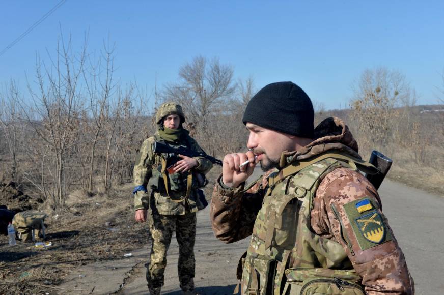 Día 28, Ucrania sigue devastada tras ataques rusos, pero no da marcha atrás