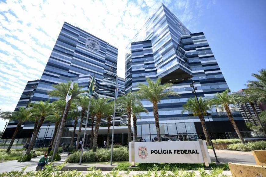 Un cuadro del Templo de Salomón y una maqueta del Taj Mahal, entre los lujosos regalos que recibió Bolsonaro y que ahora debe regresarlos