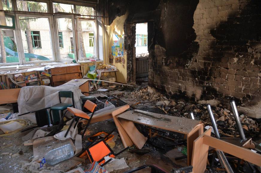 Día 28, Ucrania sigue devastada tras ataques rusos, pero no da marcha atrás