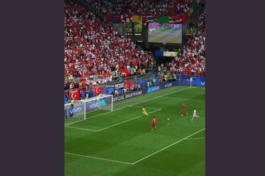 Cristiano Ronaldo saca su furia con un aficionado y así fue vista Georgina Rodríguez