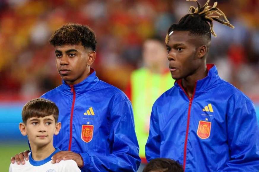 Messi anuncia dónde se retirará, crack llega a Real Madrid y primeros fichajes de Flick