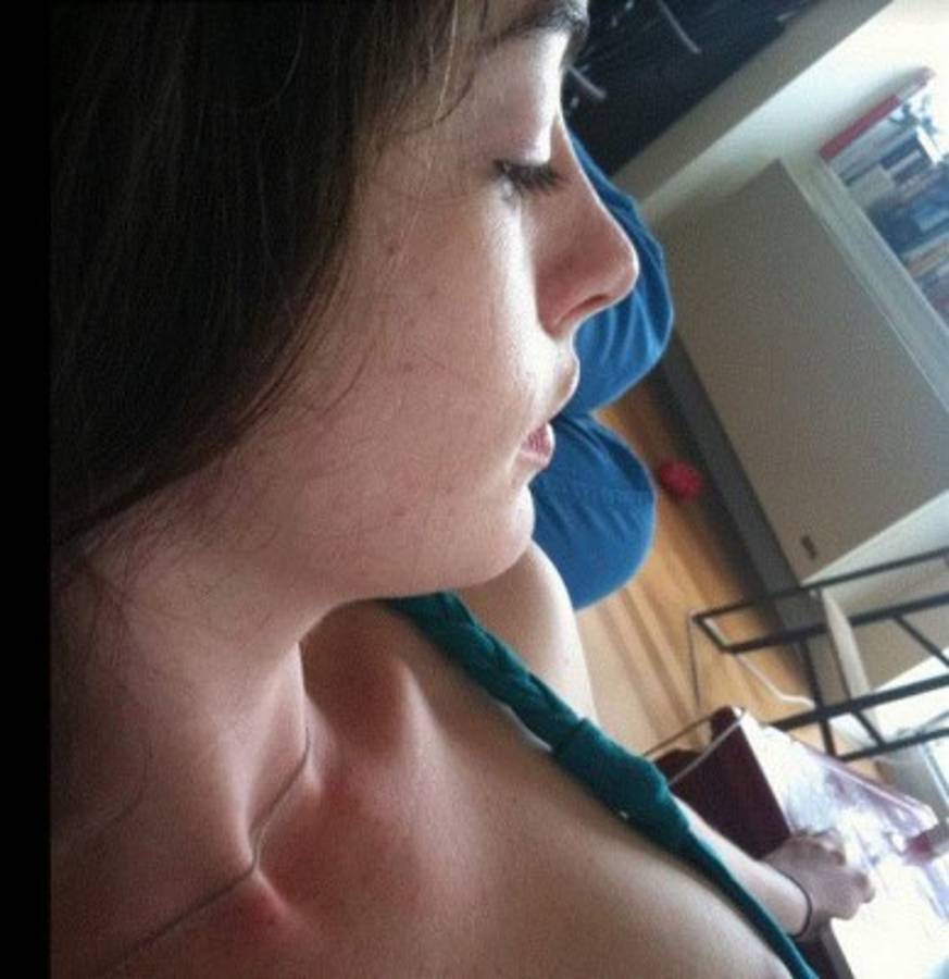 Publican fotos íntimas de Anne Hathaway