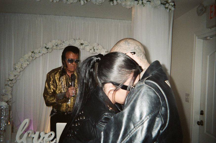 FOTOS: Así fue la boda de Kourtney Kardashian y Travis Barker