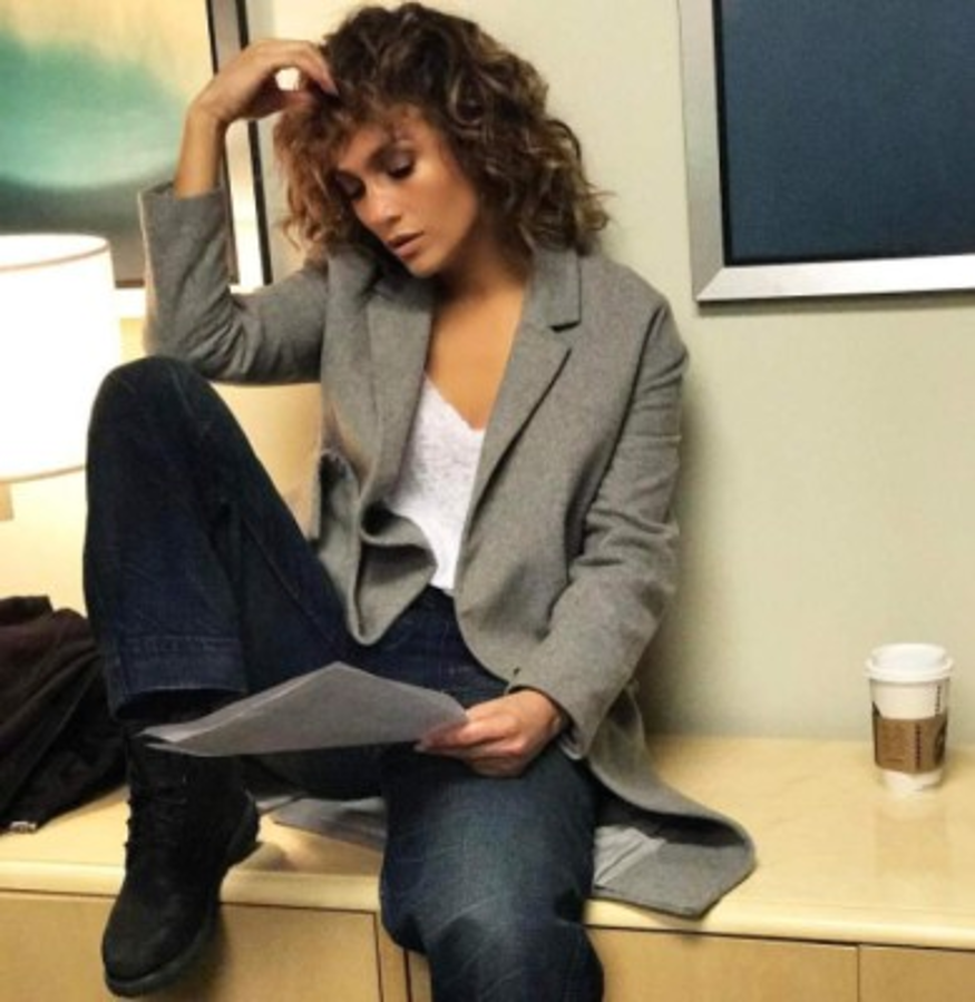 Jennifer López: ¿se operó el busto o está embarazada? El dilema tras una fotografía